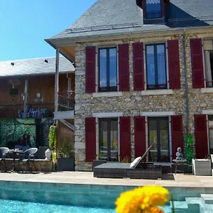Maison d'hôtes A Nouste D'hotes Et, Campan